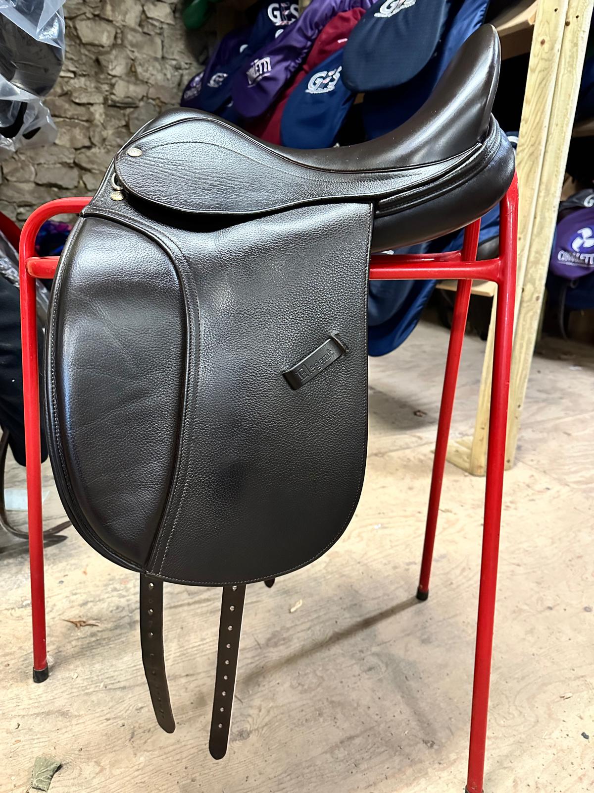 Harry Dabbs Elegant Dressage